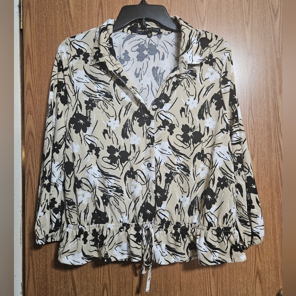 Adrienne Vittadini Top Womens L Beige Florals 1/4 Button Tie Front Office Work